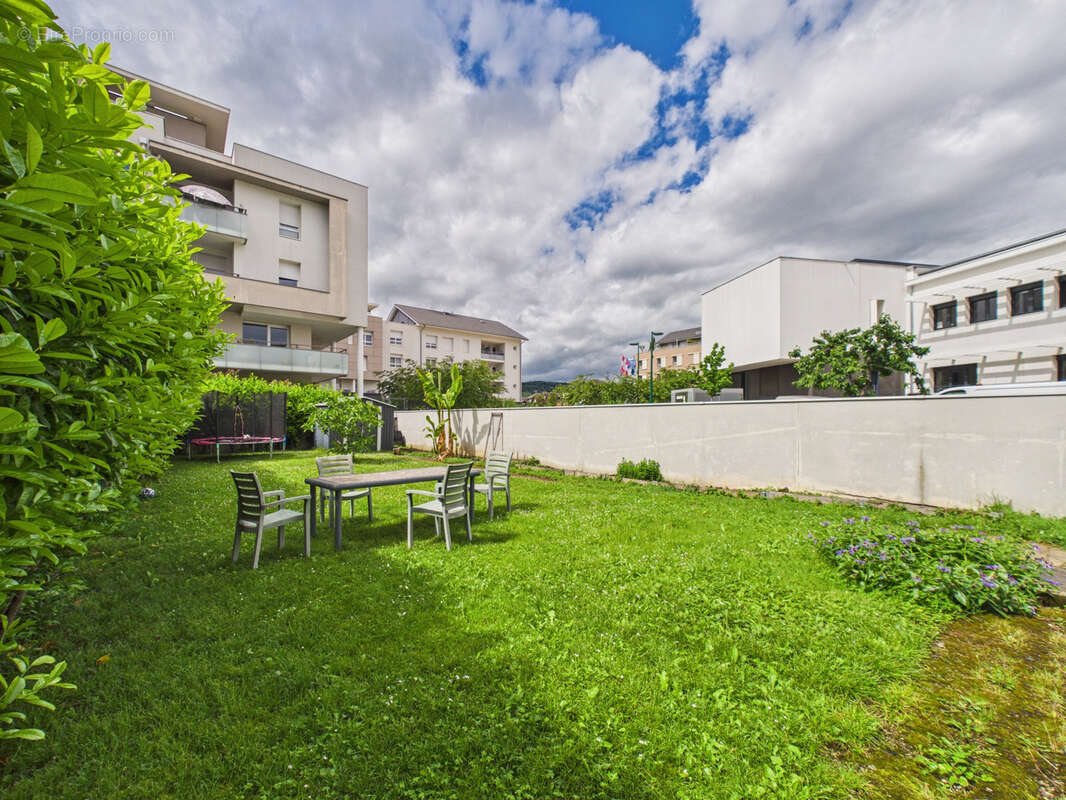Appartement à BARBERAZ