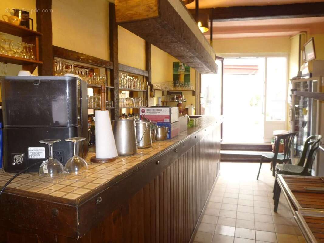 Commerce à ENTREVAUX