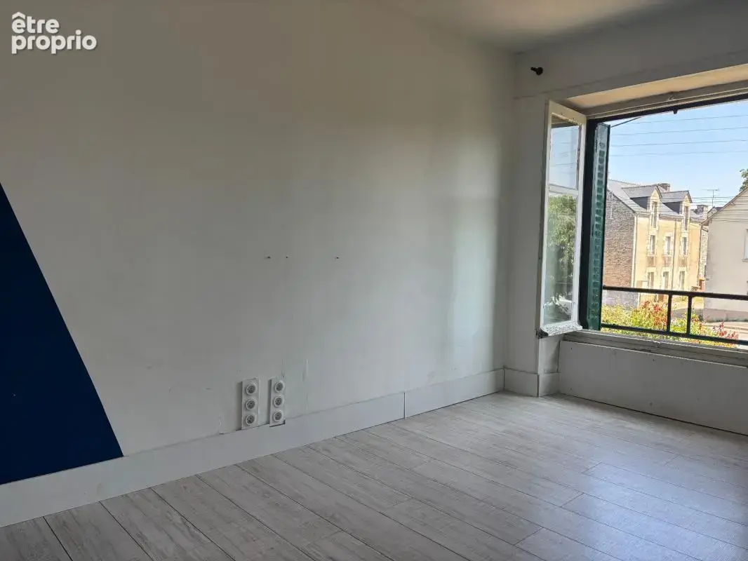 A pieds des commodités - Maison en pierre - 4 chambres, bureau et dressing - photo 11