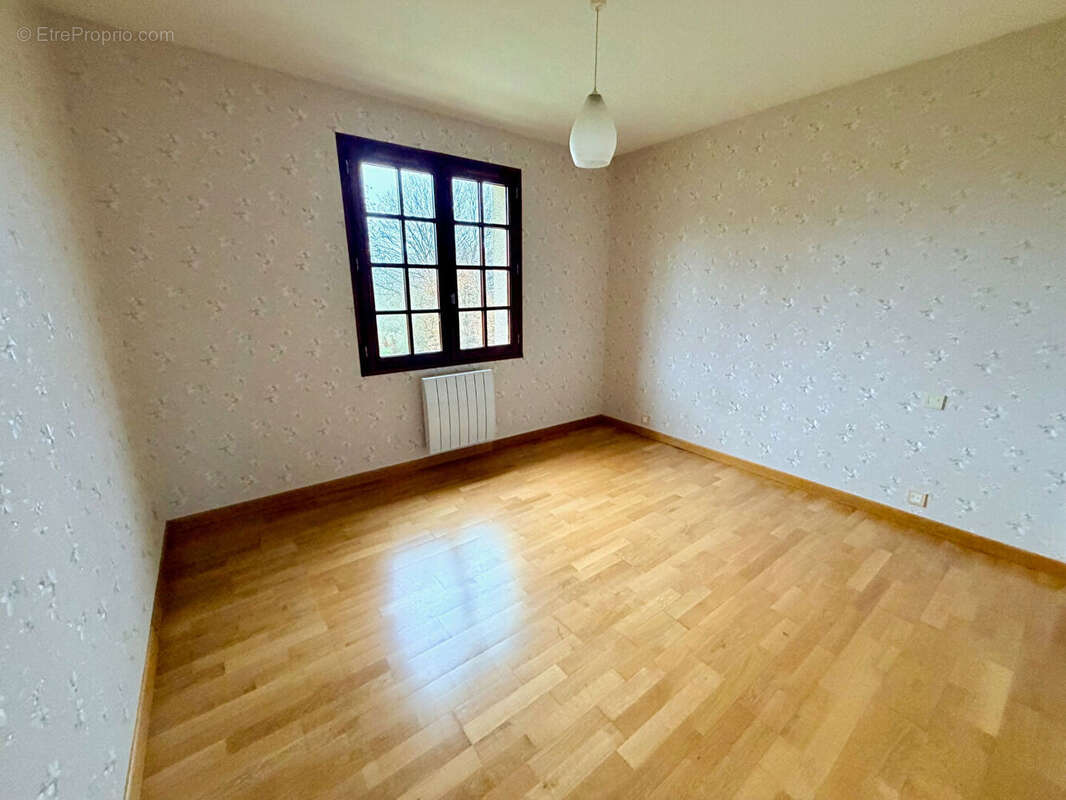 Maison à LA FRESNAYE-SUR-CHEDOUET
