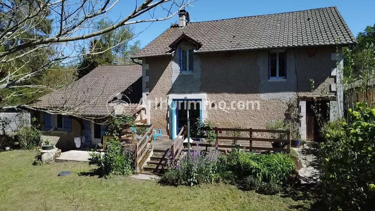Maison à NEUVIC