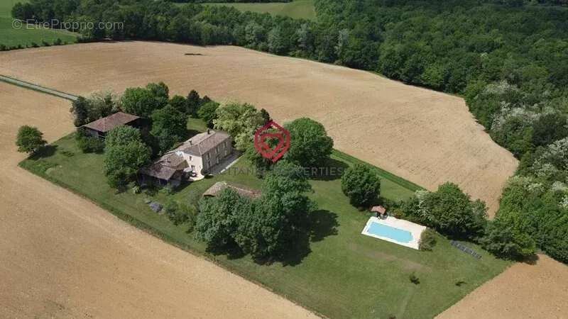 Maison à L'ISLE-EN-DODON