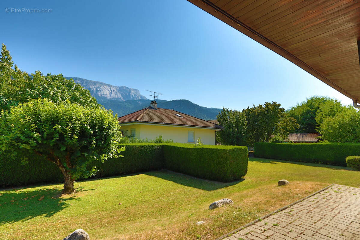 Maison 92 m² à Marnaz  - photo 6