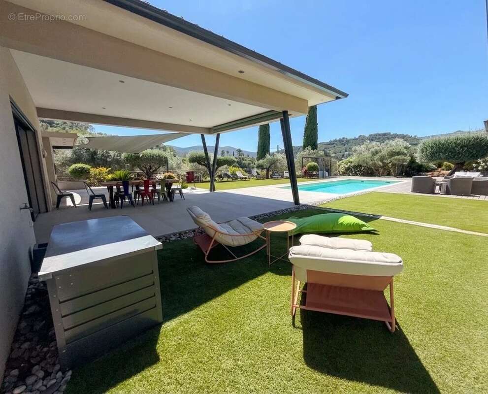 Maison à SOLLIES-TOUCAS