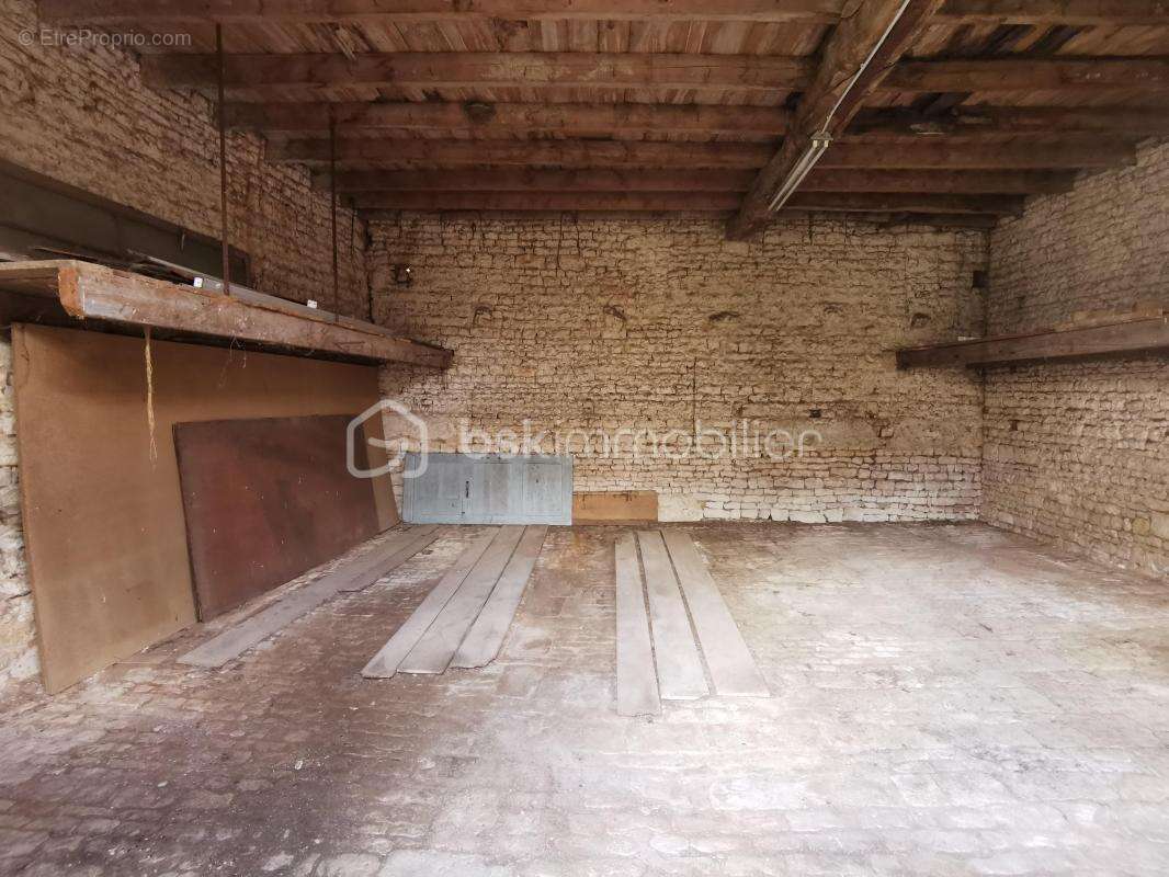 Maison à SAUZE-VAUSSAIS