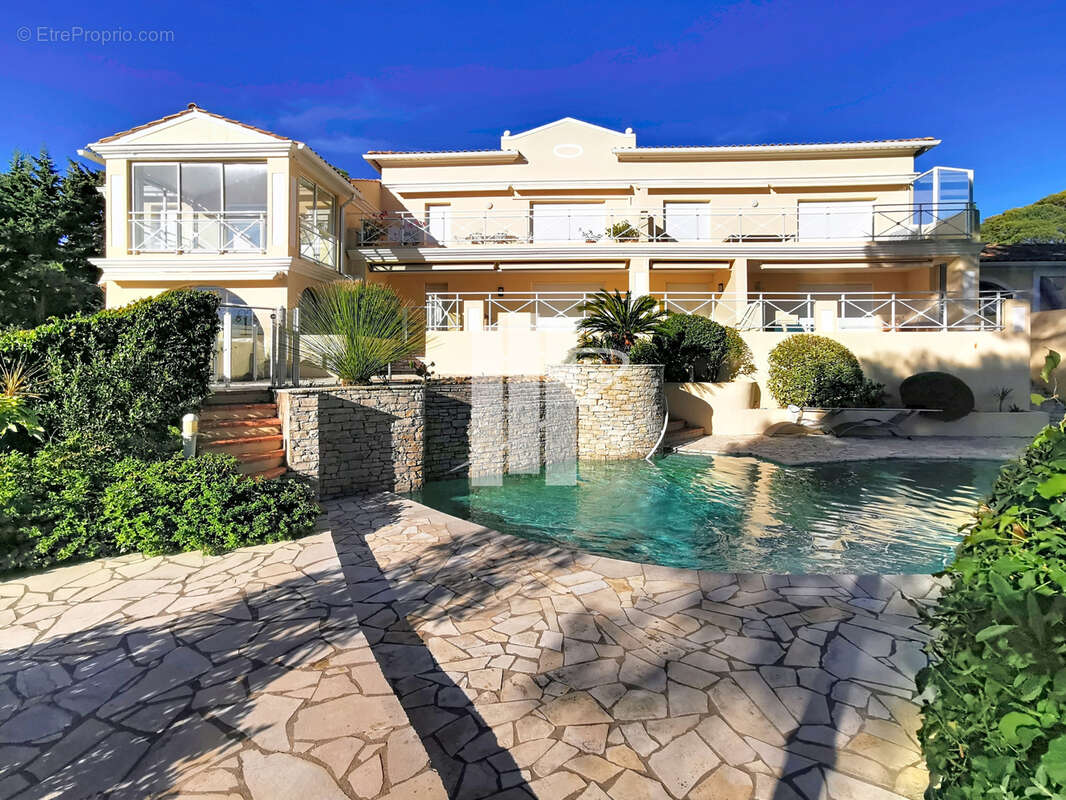 Appartement à SAINT-RAPHAEL