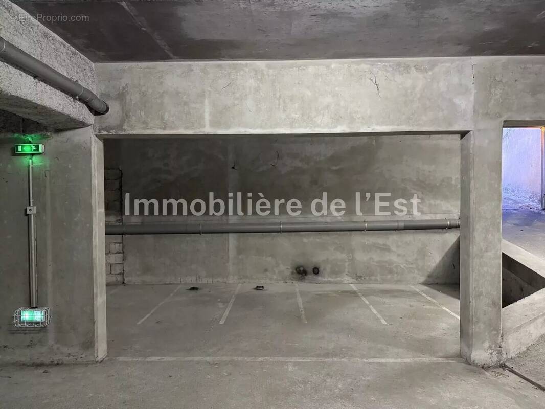 Parking à LYON-3E