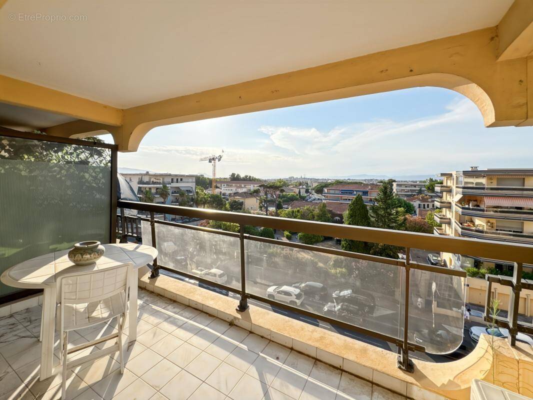 Appartement à FREJUS