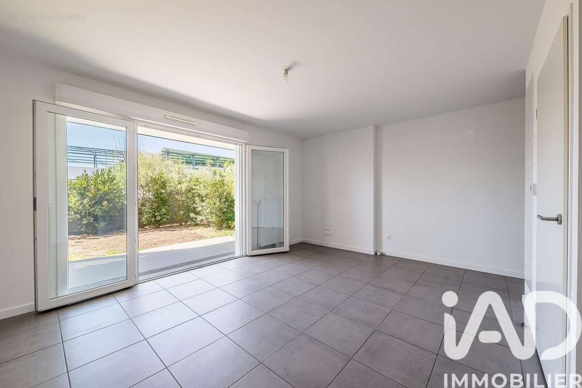 Photo 4 - Appartement à PAREMPUYRE