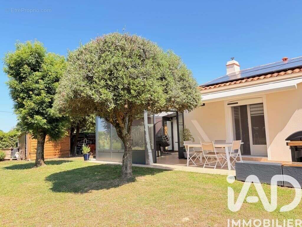 Maison 115 m² à Saint-Hilaire-La-Foret  - photo 5