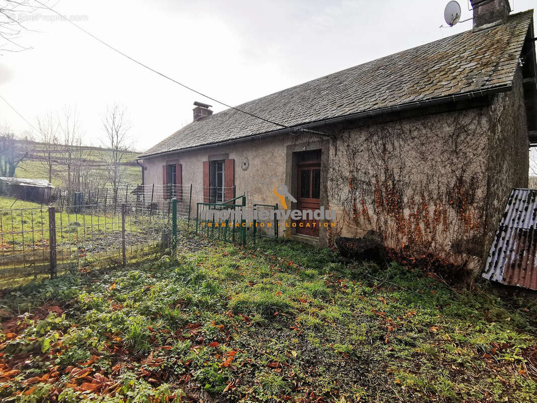 Maison à SAINT-CHAMANT