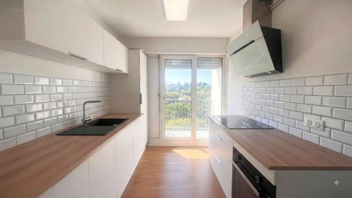 Quimper Ouest - Appartement T4 de 78 m² habitable - 1 loggia - avec vue panoramique sur la rivière de l’Odet - Une terrasse - Ca - photo 3