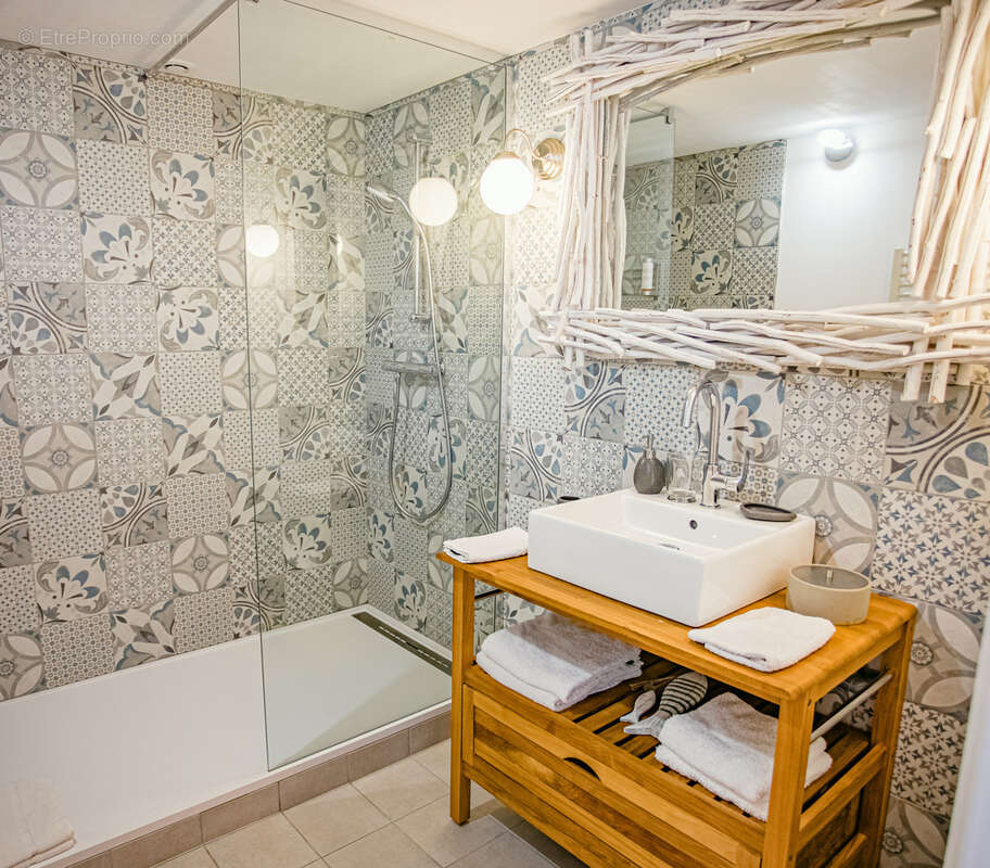 Maison à GREOUX-LES-BAINS