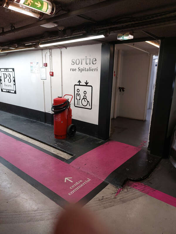 Parking à NICE
