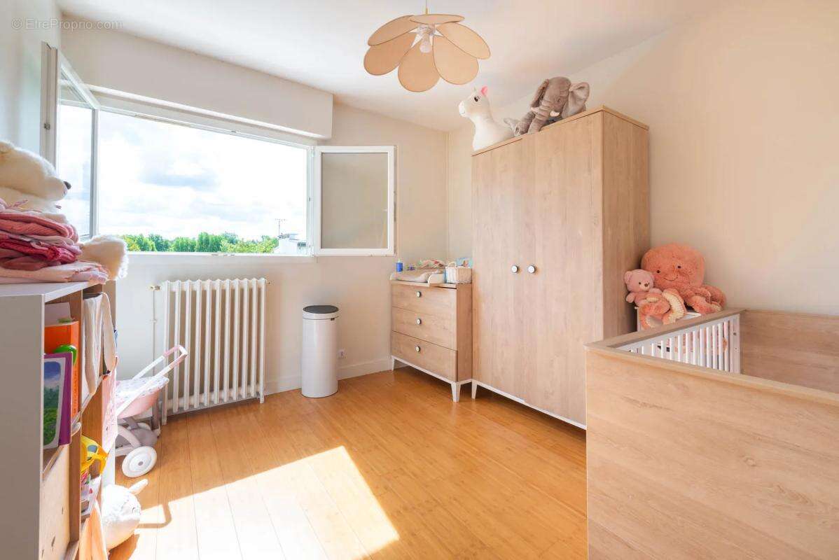 Maison à LA CELLE-SAINT-CLOUD