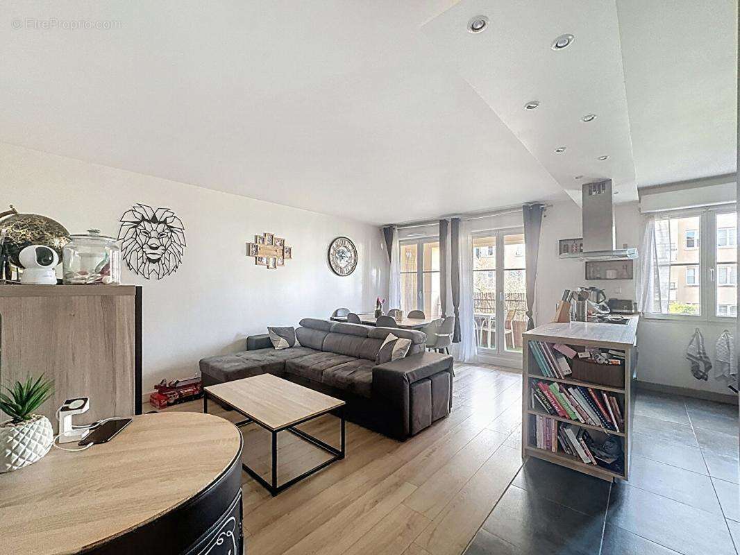 Appartement à ELANCOURT