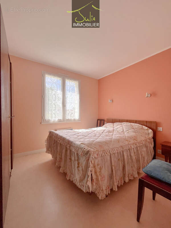 Maison à LA CHAPELLE-SAINT-LAURENT