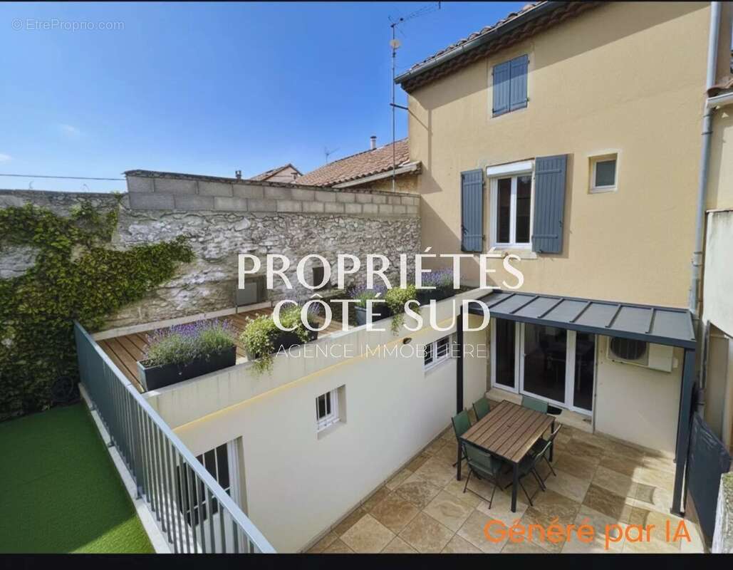 Maison à MONTFAUCON
