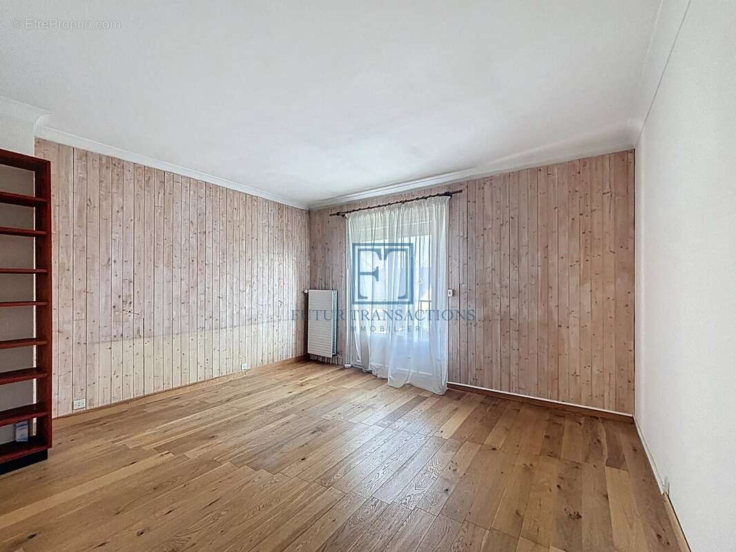Maison à ELANCOURT