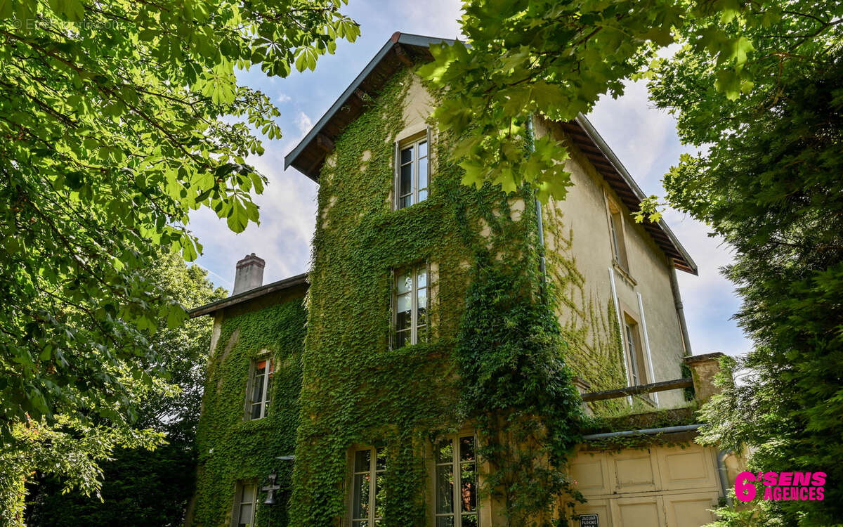 Maison à FRANCHEVILLE