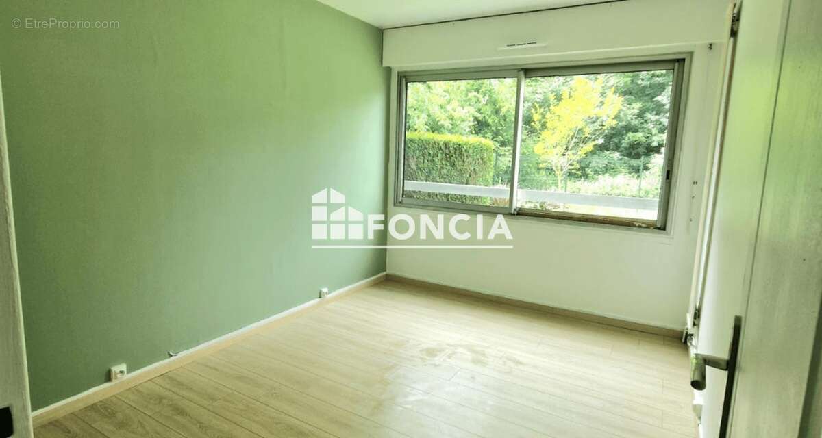 Appartement à SAINT-CYR-L&#039;ECOLE