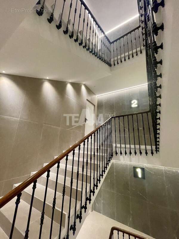 Appartement Haussmannien rénové d'exception - photo 23