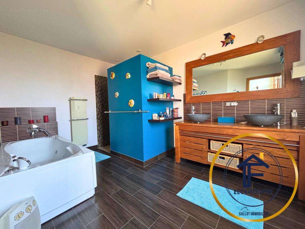 Maison à SAINT-JANS-CAPPEL