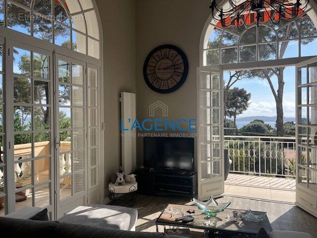 Appartement à HYERES