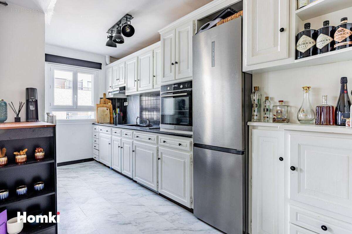 Appartement à NANTERRE