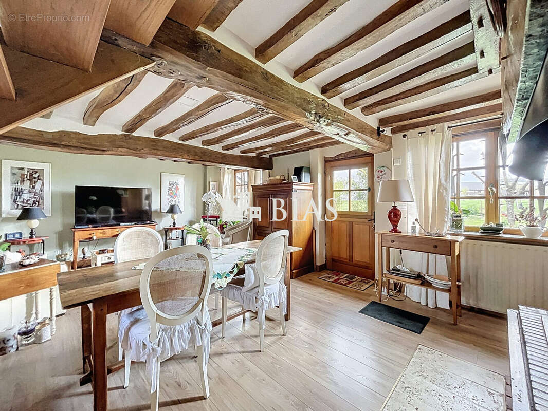 Maison à LE NEUBOURG