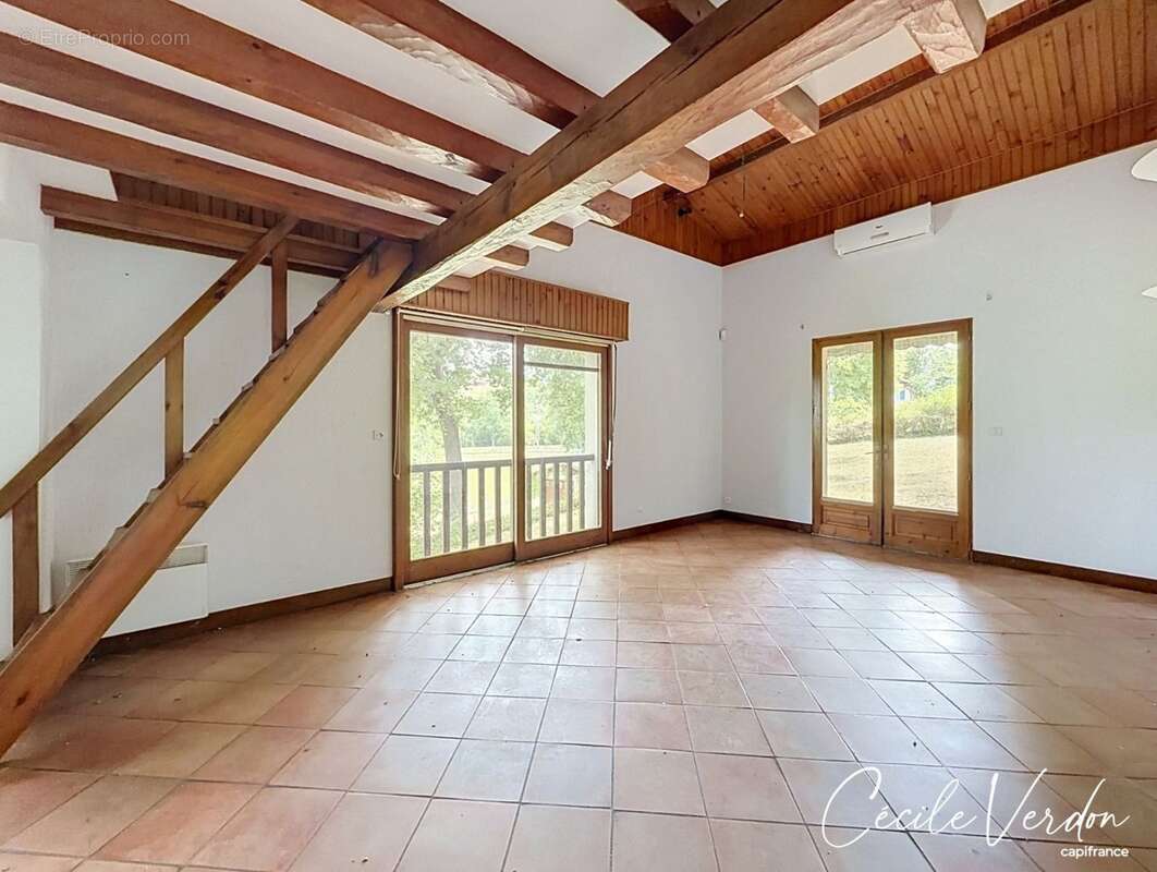 Maison à vendre 5 pièces RAZAC DE SAUSSIGNAC (24) - photo 4