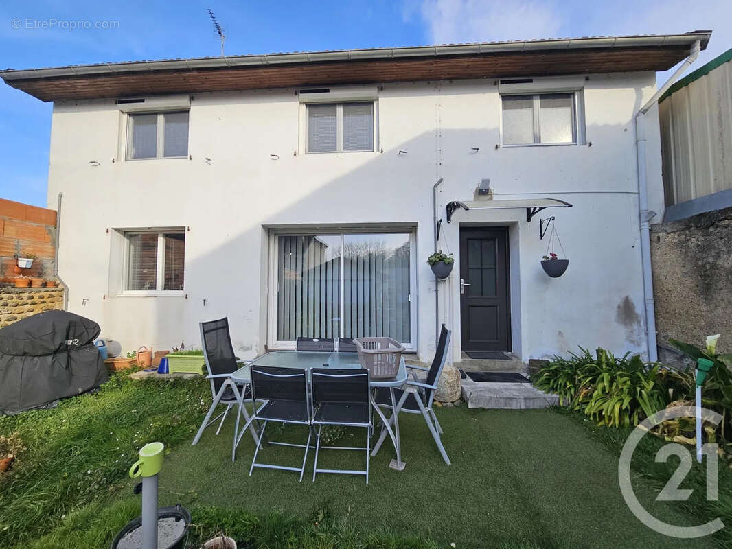 Maison à SAULT-DE-NAVAILLES