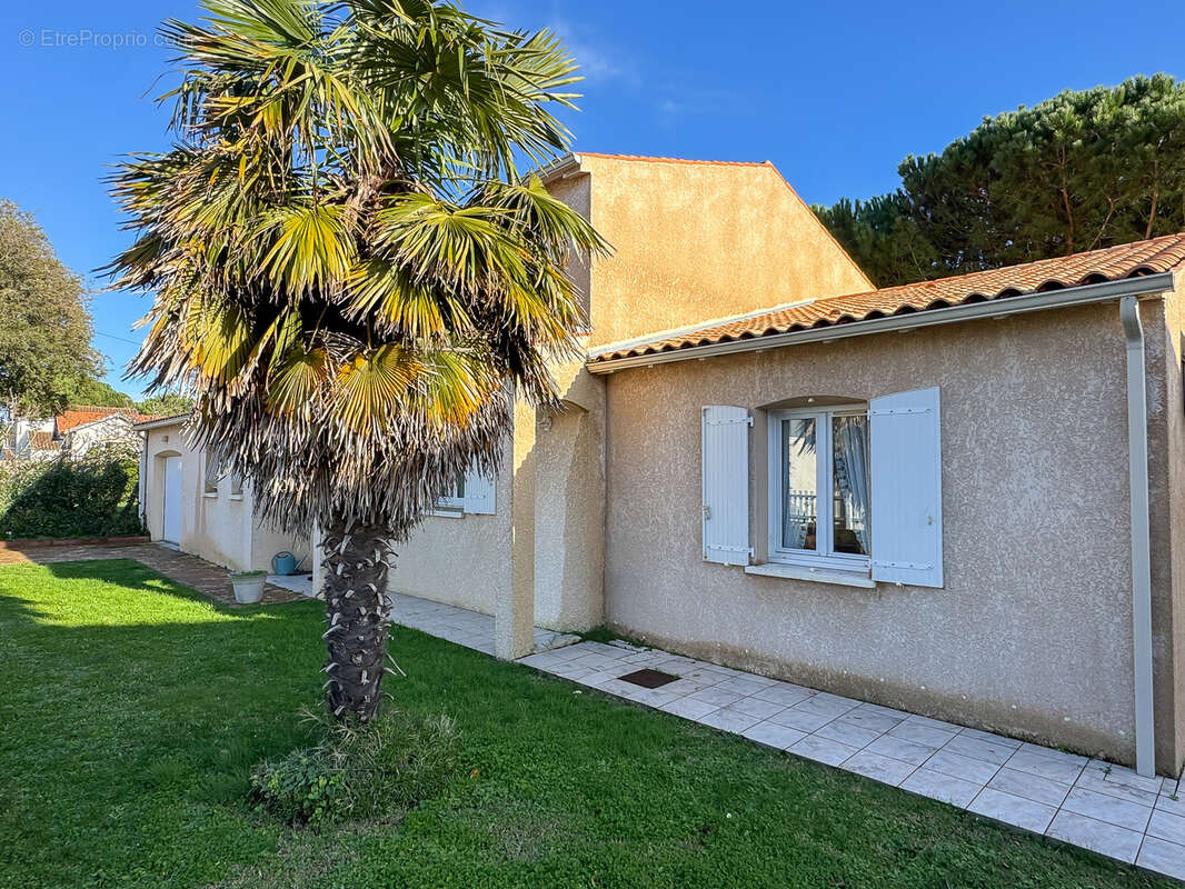 Maison à SAINT-PALAIS-SUR-MER