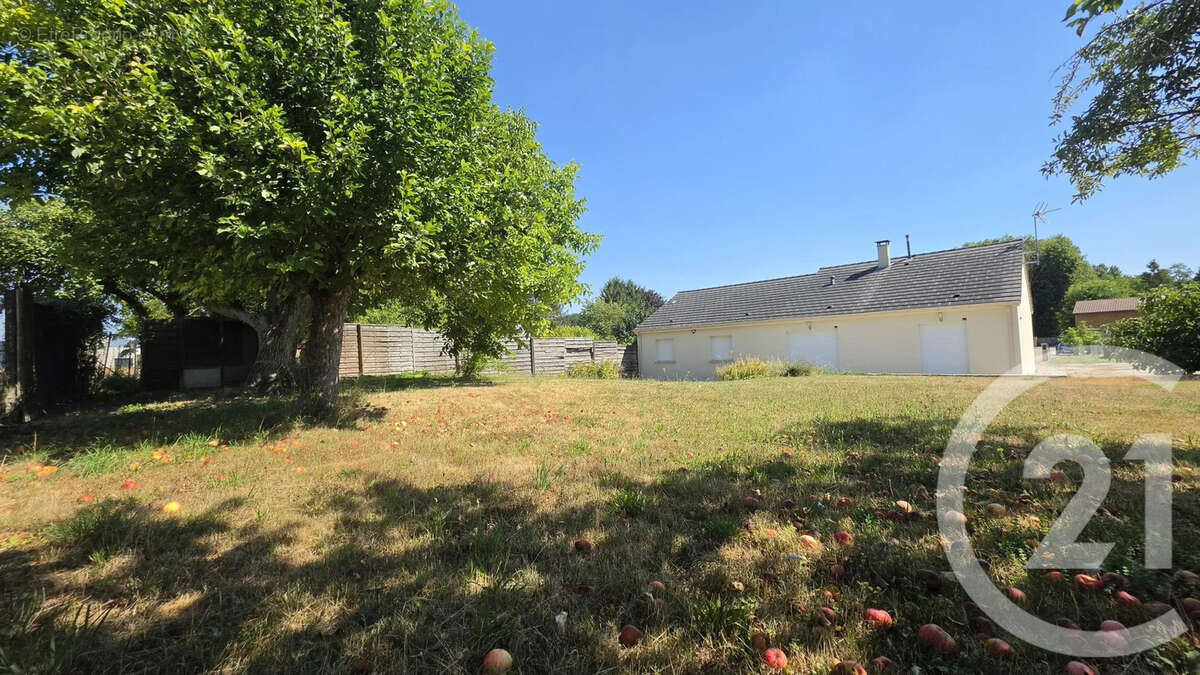 Maison 104 m² à Courtisols  - photo 2