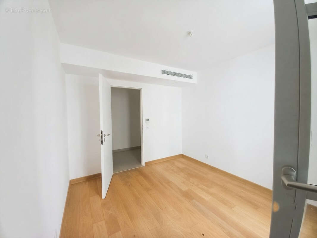 Appartement idéalement situé à proximité du port de Bonifacio - photo 18