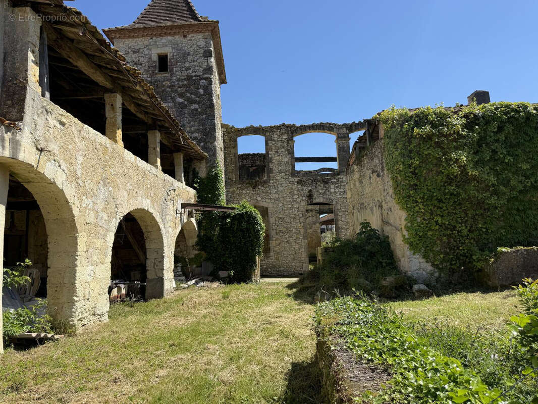 Maison à SAINT-PUY