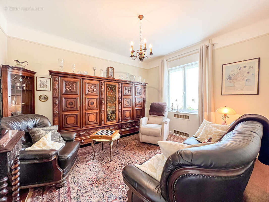 Maison à CONDE-SUR-NOIREAU