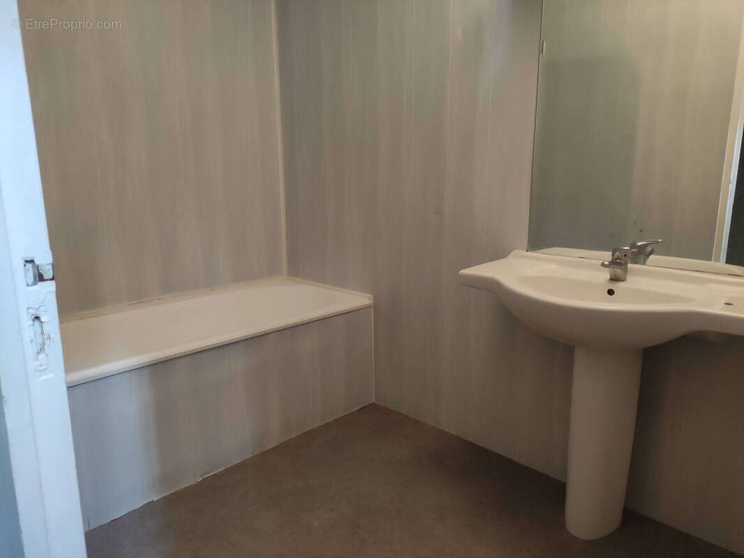 Photo 7 - Appartement à LORMONT