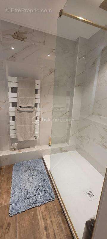 Appartement à VAUX-SUR-MER