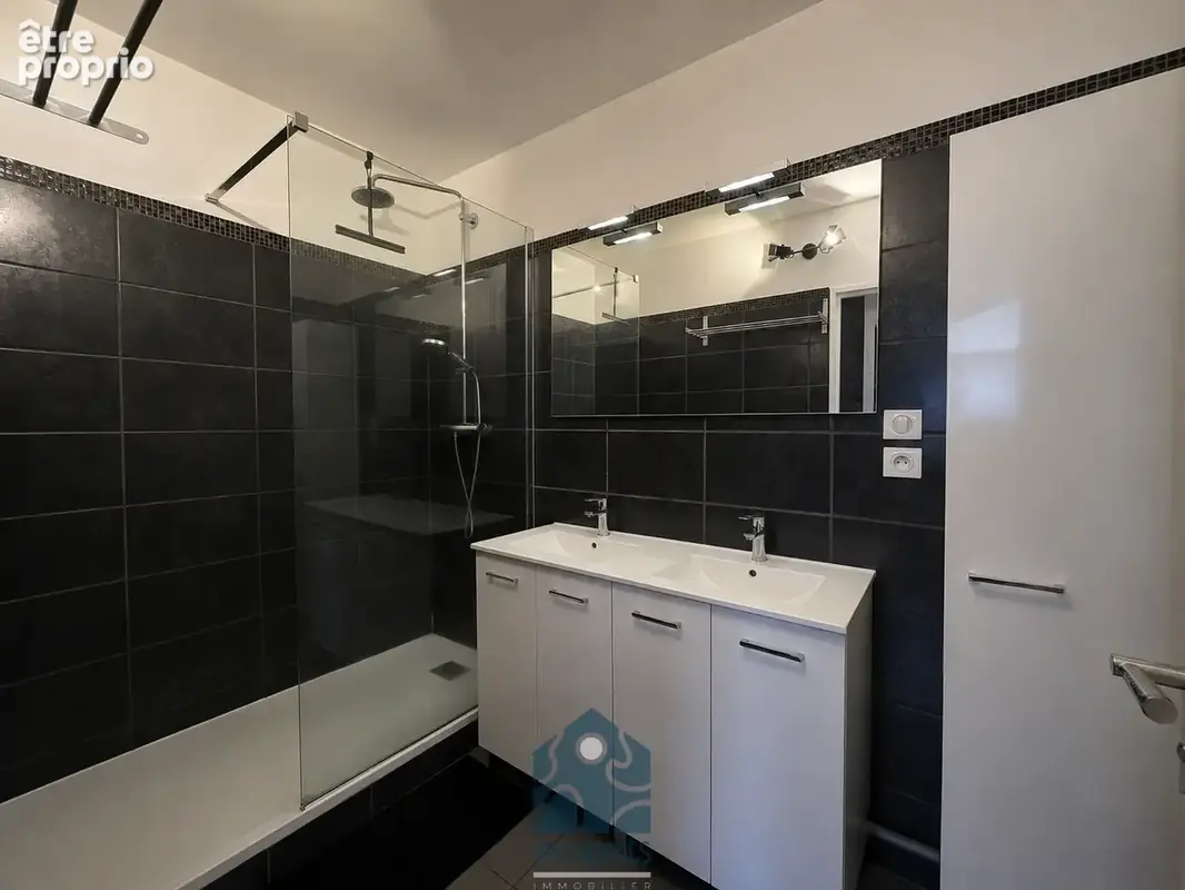 Appartement trois pièces avec stationnement privatif - photo 7