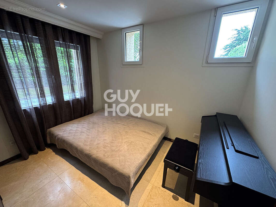 Maison à DECINES-CHARPIEU