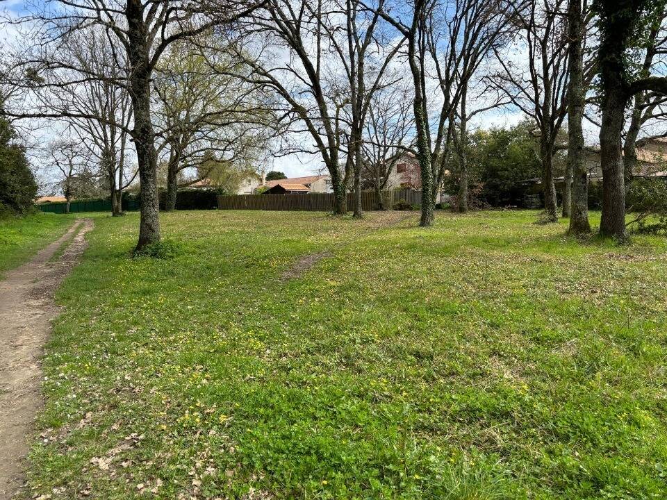 Terrain à LE PORGE