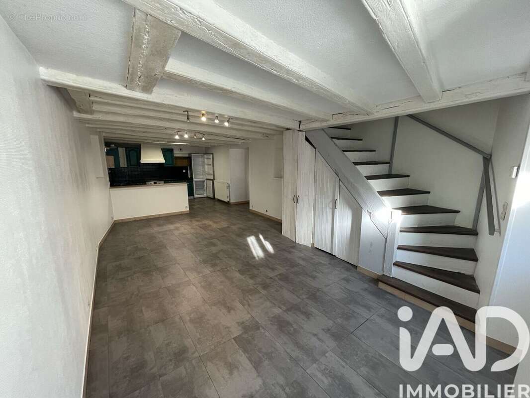 Photo 2 - Maison à MONTMORILLON