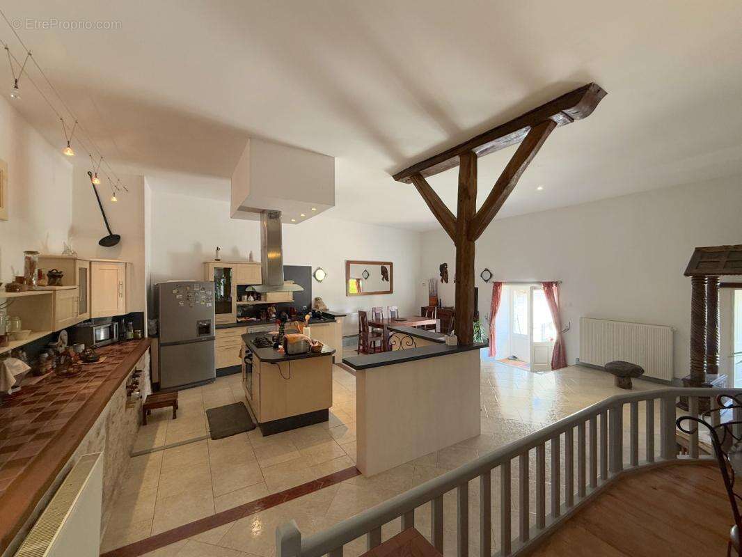Maison à VOUZAN