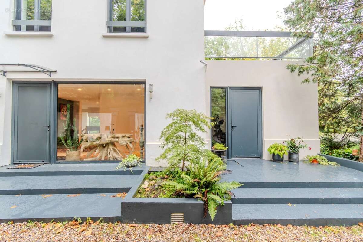 Maison à MONTMORENCY