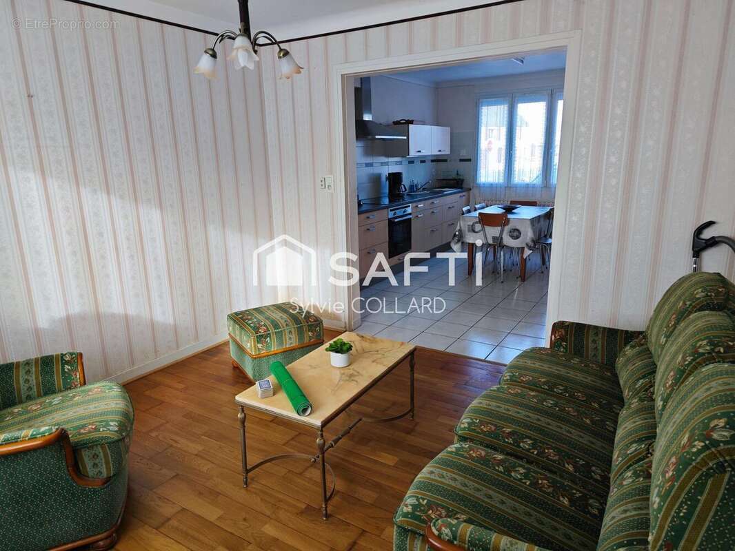 Photo 3 - Maison à LA CHAPELLE-DES-MARAIS