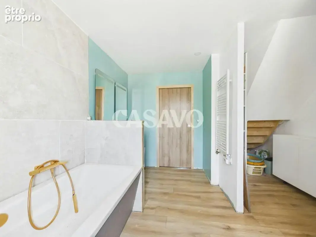 Vente Maison 7 pièces de 205m² - 38121 Reventin-Vaugris - photo 9
