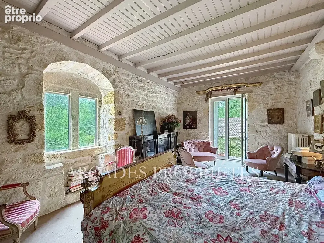 Demeure d'exception avec moulin et dependances - photo 9