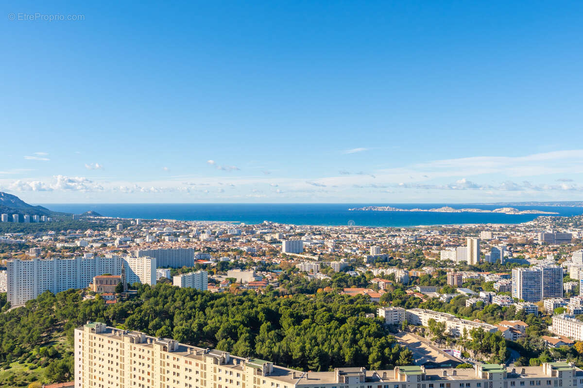 Appartement à MARSEILLE-9E