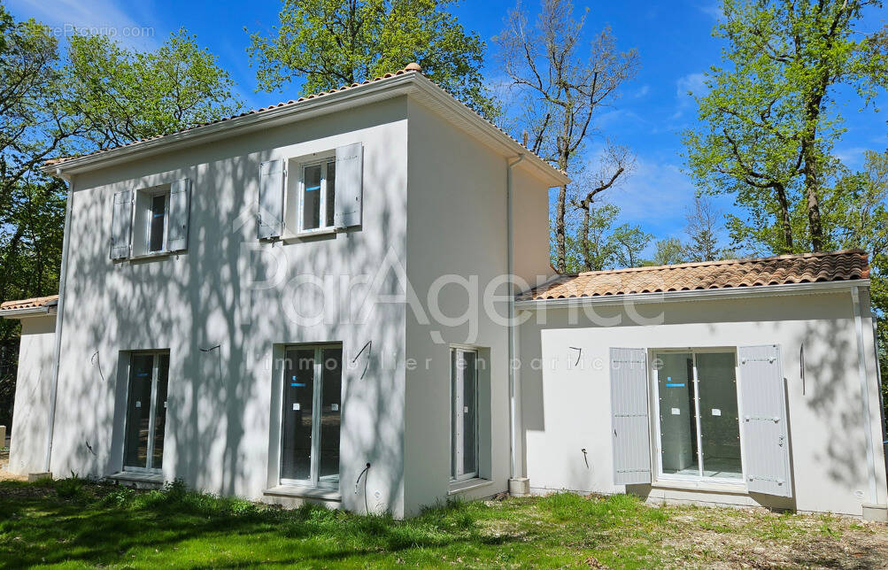 Maison à SAINT-GEORGES-DE-DIDONNE